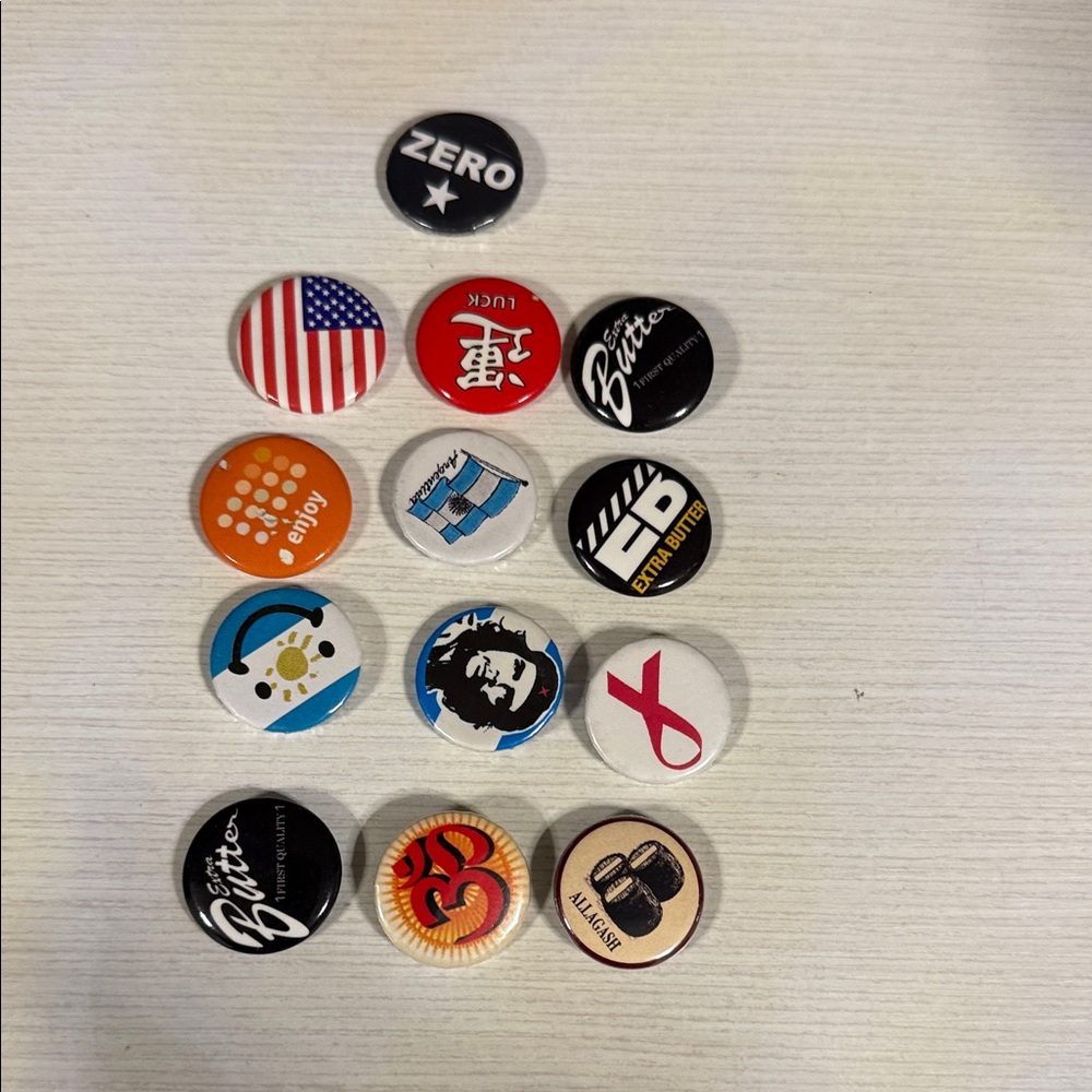 Vintage collection Colorful Assorted Pinback Buttons